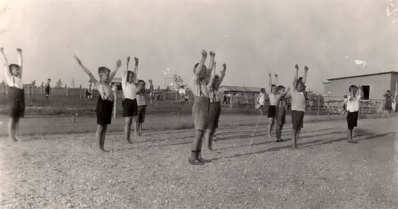 1928 Beginn der Kinderspiele