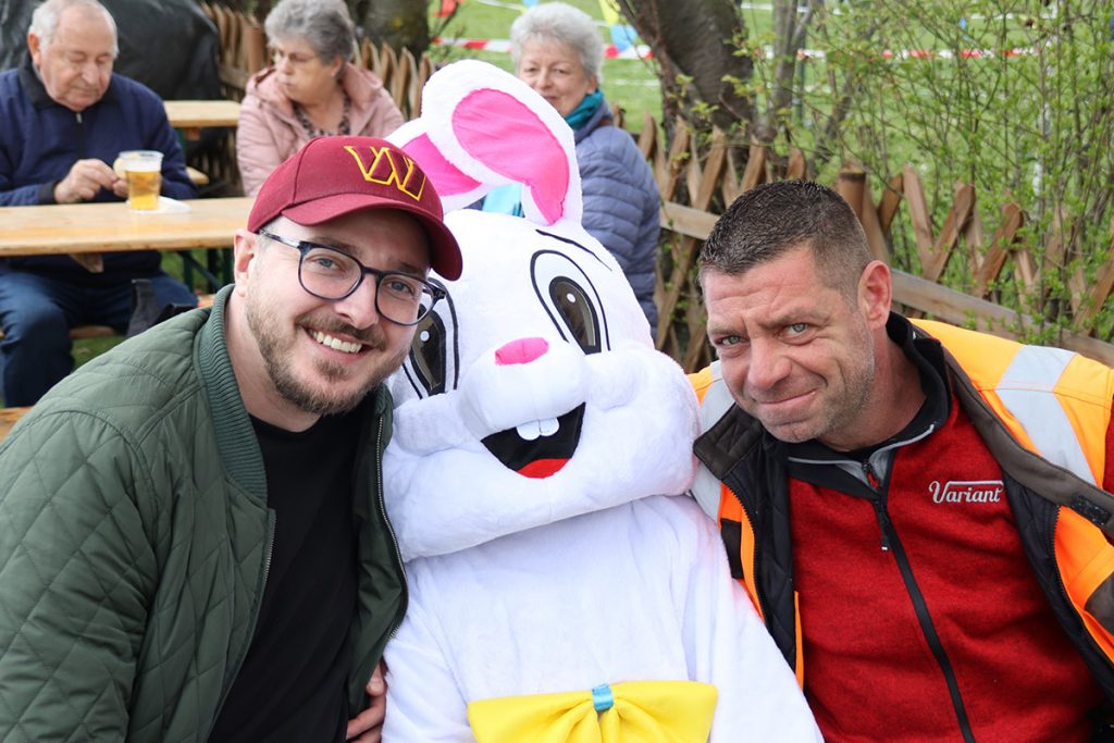 Foto mit Maskottchen